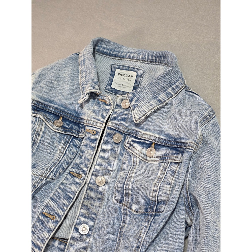 Wax Jean Collection Women Light Wash Cropped Denim Trucker Jacket 90372 Medium